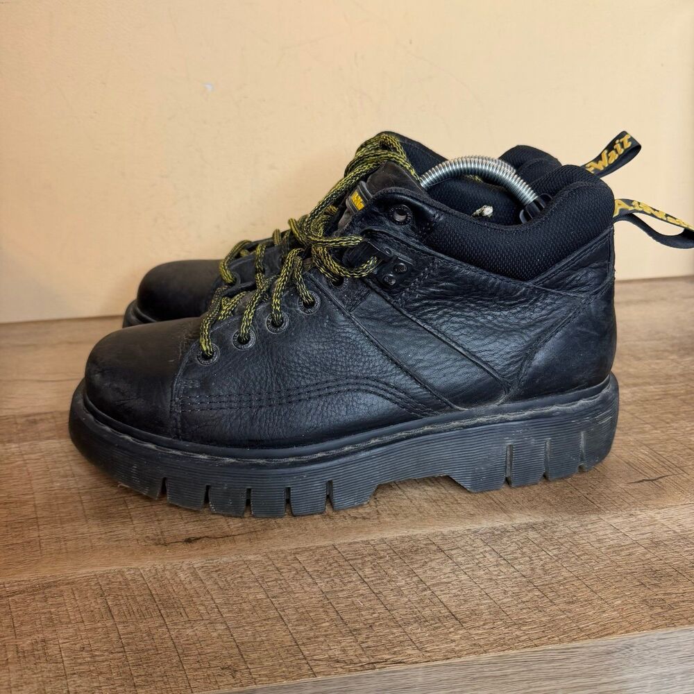 black Dr. Martens men’s Woodard Grizzly Leather Boots lug sole size 12 shoes